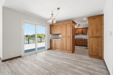 Lakefront Living at Its Finest on Hamilton Lake! Enjoy 60 feet - photo 5