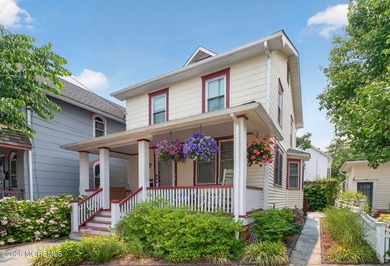 Completely rebuilt (2016) 3 bedroom, 2 bath home in Ocean Grove - photo 2