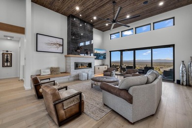 Mountain modern majesty! Experience luxury, class, and the - photo 8