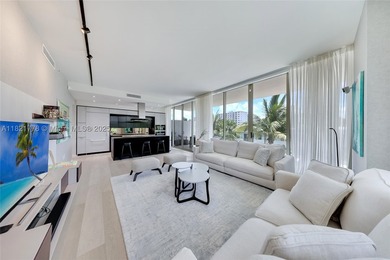 Experience refined luxury at 300 Collins, an exclusive - photo 1