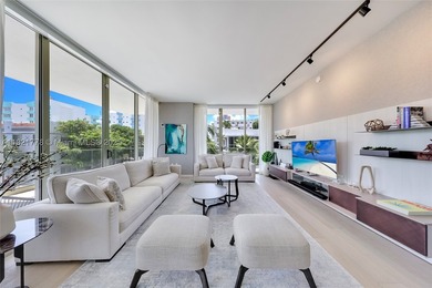 Experience refined luxury at 300 Collins, an exclusive - photo 2