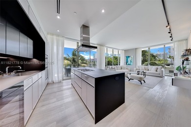 Experience refined luxury at 300 Collins, an exclusive - photo 3