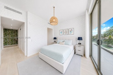 Experience refined luxury at 300 Collins, an exclusive - photo 10