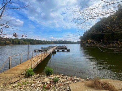 Discover lakeside living at its finest with Hoosier Lake House! - photo 6