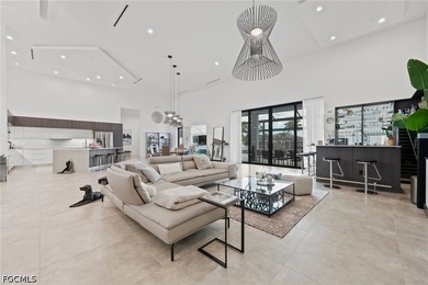 Ultra-Luxury, custom built, DIRECT GULF ACCESS, infinity edge - photo 5