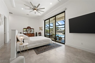 Ultra-Luxury, custom built, DIRECT GULF ACCESS, infinity edge - photo 8