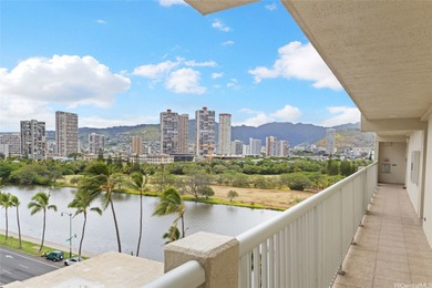 Live in the heart of Waikiki with golf course views and all the - photo 13