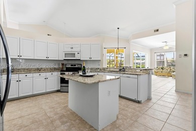 Welcome to paradise! This is an exceptional 3-bedroom, 2-bath - photo 14