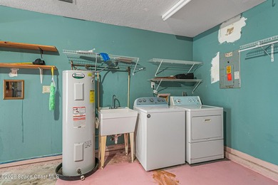 BACK ON MARKET! NEW A/C, WATER HEATER! NEW ELECTRICAL PANEL! - photo 14