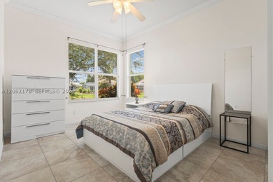Welcome to paradise! This is an exceptional 3-bedroom, 2-bath - photo 21