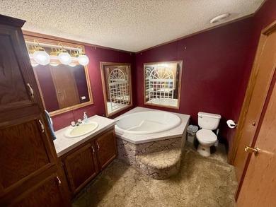 Enjoy the peace and privacy of rural living with this - photo 22