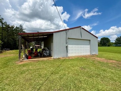 Enjoy the peace and privacy of rural living with this - photo 26