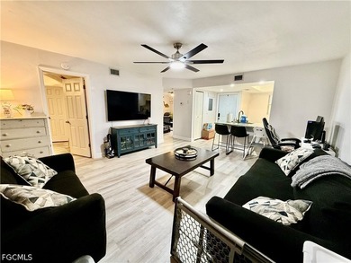 Affordable 2 bedroom 2 bath GROUND FLOOR CORNER UNIT in Golfside - photo 8