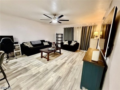 Affordable 2 bedroom 2 bath GROUND FLOOR CORNER UNIT in Golfside - photo 9