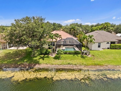 Welcome to paradise! This is an exceptional 3-bedroom, 2-bath - photo 32