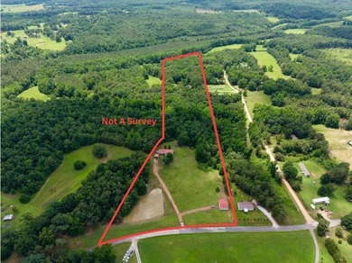 Enjoy the peace and privacy of rural living with this - photo 34