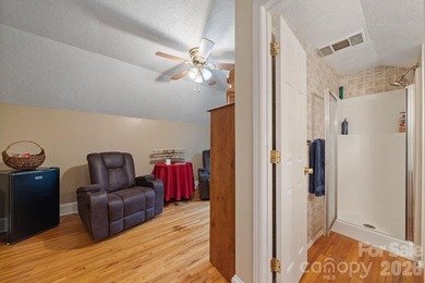 Seller Incentive if closed by September 30, 2026 - Additional - photo 35
