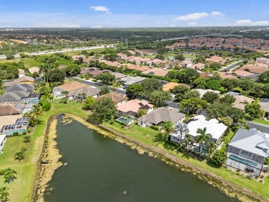 Welcome to paradise! This is an exceptional 3-bedroom, 2-bath - photo 35