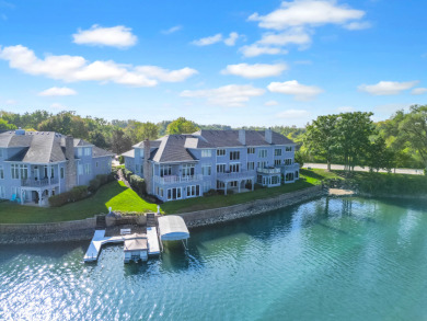Lake Townhome/Townhouse For Sale in Plainfield, Illinois
