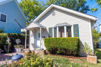 Charming 2 bedroom coop in Silver Beach ---- Beachside Living - photo 2