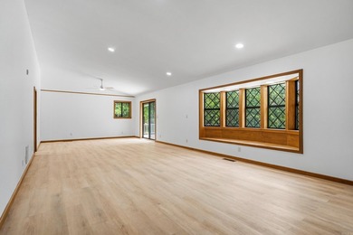 No crowded lot lines with this beautifully maintained 3-bedroom - photo 11