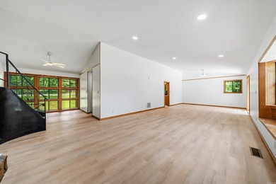 No crowded lot lines with this beautifully maintained 3-bedroom - photo 13