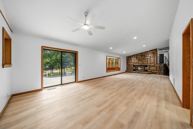No crowded lot lines with this beautifully maintained 3-bedroom - photo 14