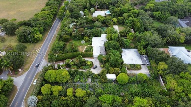 Prepare to be enchanted by this tropical oasis nestled in the - photo 9