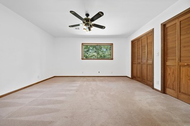 No crowded lot lines with this beautifully maintained 3-bedroom - photo 26