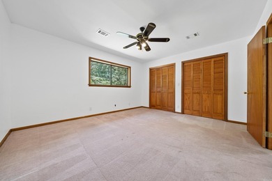 No crowded lot lines with this beautifully maintained 3-bedroom - photo 27