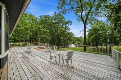 No crowded lot lines with this beautifully maintained 3-bedroom - photo 37