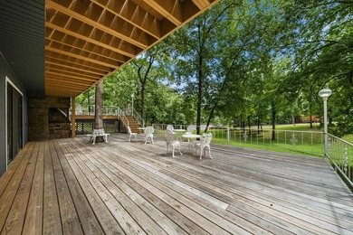 No crowded lot lines with this beautifully maintained 3-bedroom - photo 38