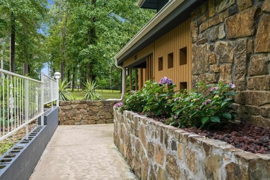 No crowded lot lines with this beautifully maintained 3-bedroom - photo 41