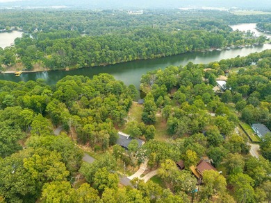No crowded lot lines with this beautifully maintained 3-bedroom - photo 49