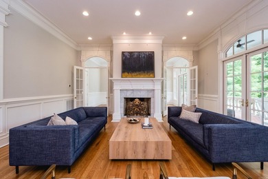 Set along Chenal Circle overlooking the golf course and pond - photo 8