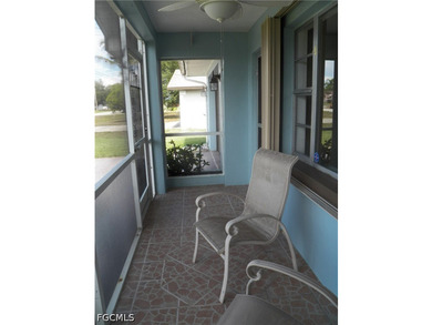 Excellent opportunity to buy and live in a POOL home with a - photo 4