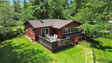 Escape to the beauty of the Catskills at this Mountain Lake - photo 1