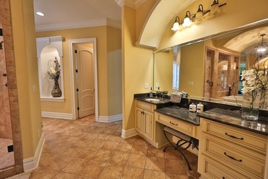 Luxurious Mansion in a country setting with all the EXTRAS !! - photo 18