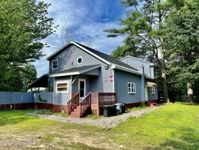 Great Sacandaga Lake Home For Sale in Northampton New York
