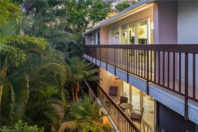 Rare opportunity to own a fully renovated, luxurious townhome in - photo 1