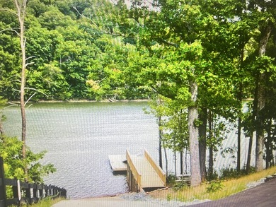 WATERFRONT 1.3 Acre lot in beautiful Eagle Pointe Shores gated - photo 8
