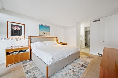 Designed by renowned architect Kenneth Treister, Yacht Harbour - photo 14