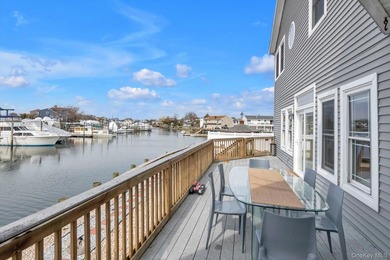 Get the Miami experience in New York! Very Rare Waterfront - photo 23