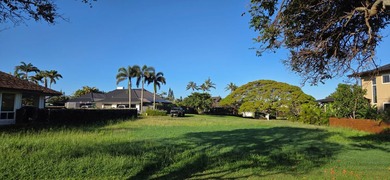 The ONLY available vacant lot in the Kiahuna Golf Village! Often - photo 4