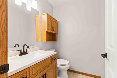 LOCATION, LOCATION, LOCATION!! Charming one-owner home on Lake - photo 29