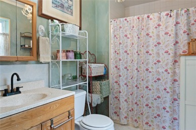 Under contract-accepting backup offers. Spacious 4-Bedroom Home - photo 32