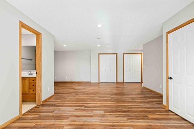 LOCATION, LOCATION, LOCATION!! Charming one-owner home on Lake - photo 49