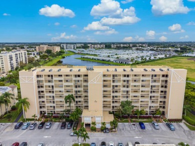 (private lake, pond, creek) Condo For Sale in Delray Beach Florida