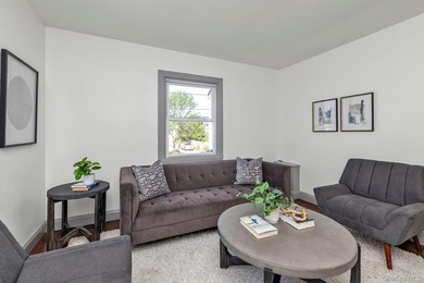 Fully Renovated 5 Bedroom Home In Freeport For $729,000. A Very - photo 4