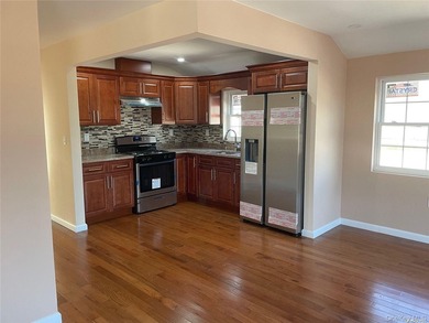 Welcome to this beautiful 2 Family property in south Jamaica - photo 9